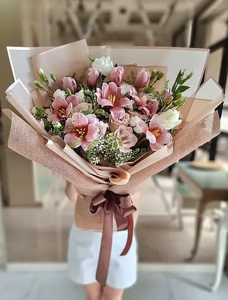 Radiant Tulip Bouquet